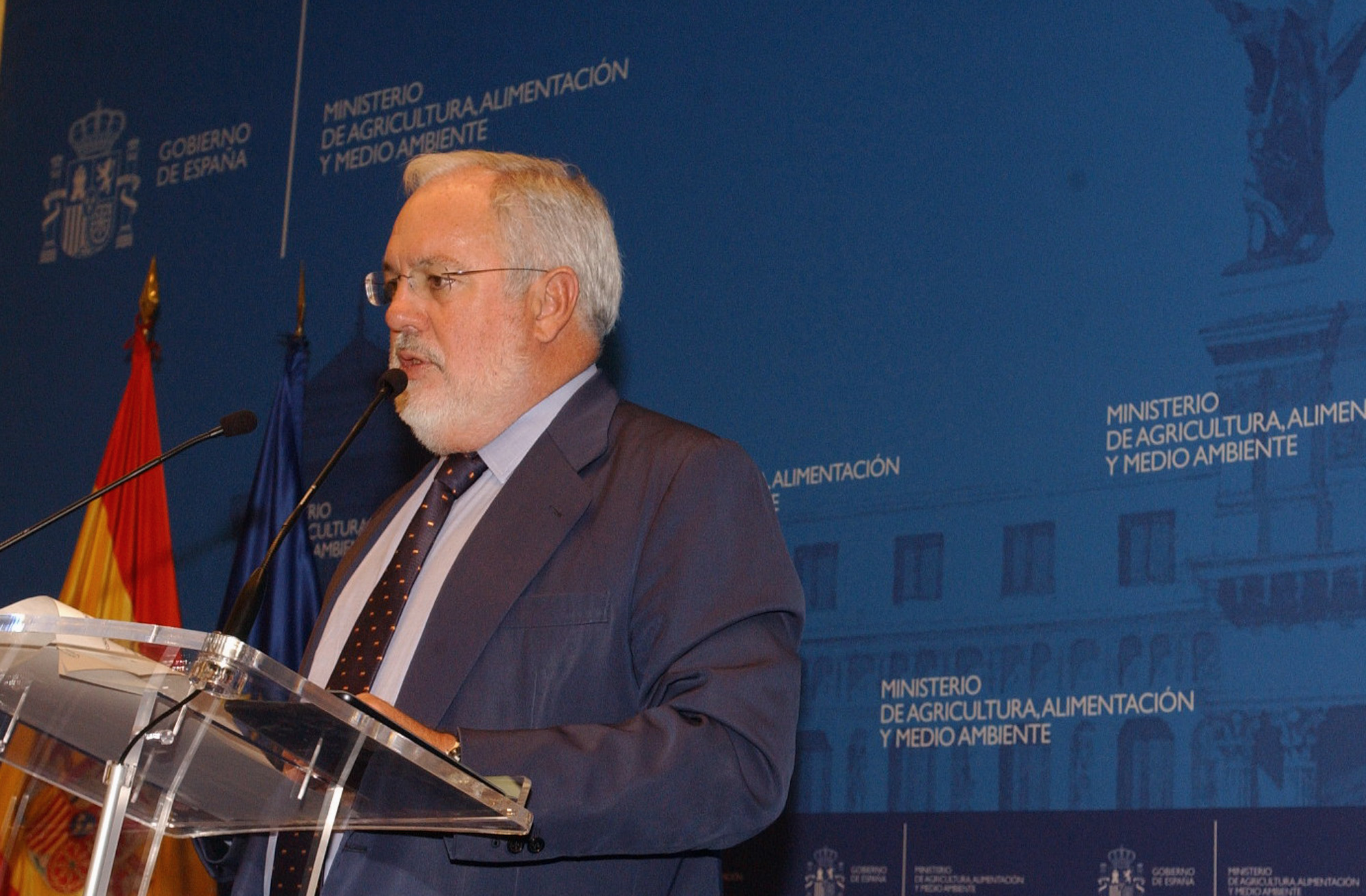 Cañete en la rueda de prensa del acuerdo pesquero. / MAGRAMA