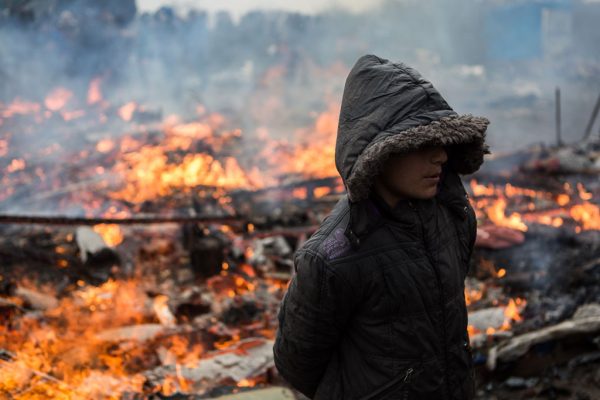 Un menor refugiado durante el desmantelamiento del campamento de Calais. Foto: UNICEF/Laurence Geai